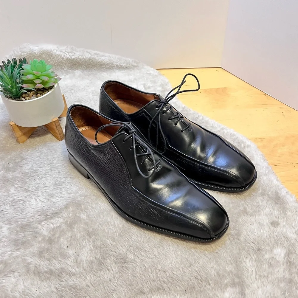 Magnanni Black Leather Oxfords - Picture 5 of 14
